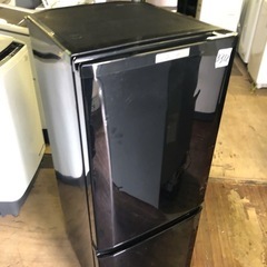NO B312 🌈福岡市内配送設置無料✨🌈MR-P15E-B(サファイアブラック) Pシリーズ 2ドア冷蔵庫 右開き 146L 2020年の画像
