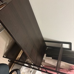 デスク、イス