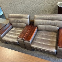 応接間大型ソファ3人掛け＋1人掛け2Pの画像