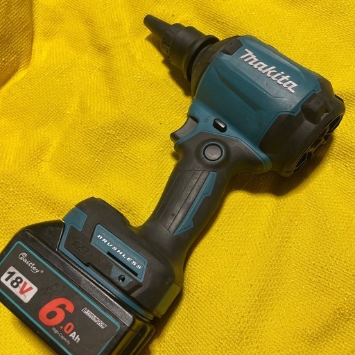 マキタ　インパクト型強風ブロワ