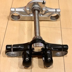 ハーレー FXDB1580 純正 トップブリッジ ステム ストリートボブの画像