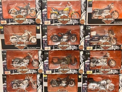 ハーレーダビッドソン 1:18 ミニチュアバイクコレクション 30台 ハーレーダビッドソン 1:18 ミニチュアバイクコレクション 30台