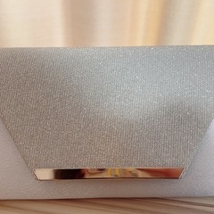 結婚式バック　シルバーの画像