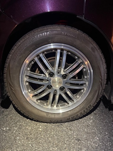 スタッドレスタイヤ値下げしました！！