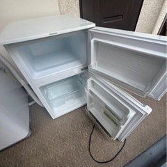 (運搬費込)90ℓアイリスオーヤマ 状態良好‼️ 1人用冷蔵庫の画像