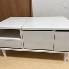 テーブル、ドレッサー