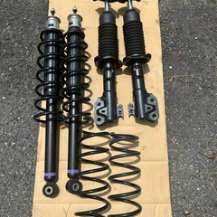 タントカスタム　la650s 純正サスペンション