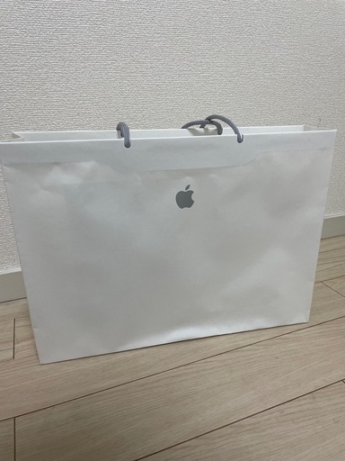 Apple MacBook 2025　本体 M3 スペースグレー　2025