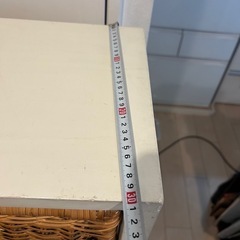 藤の4段収納家具　キャスター付きの画像