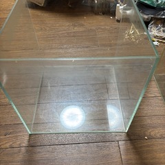 ADA アクアデザインアマノ　30センチキューブ水槽2個セットの画像