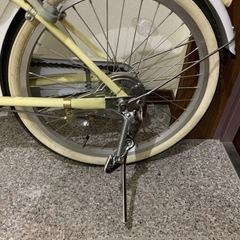 子供用自転車（後輪パンク）の画像