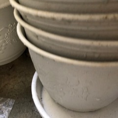 中古植木鉢１０個セットの画像