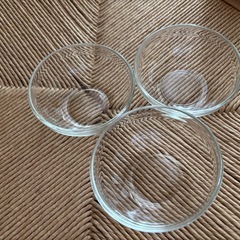 ガラスの小皿の画像