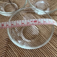 ガラスの小皿の画像