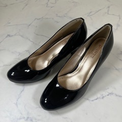 美品！エナメルパンプス！