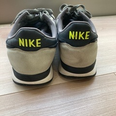 NIKE スニーカーの画像