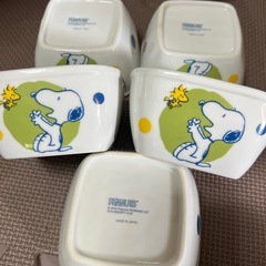 スヌーピーの食器の画像