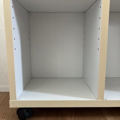 ニトリ　ホワイトオープンシェルフ 4段 キャスター付きの画像