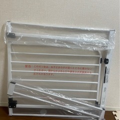 ベビー　ベビーゲイト新品未使用
　の画像