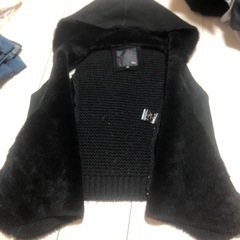 本物ムートンベスト　の画像