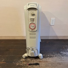 【値下げしました】デロンギ　オイルヒーターの画像