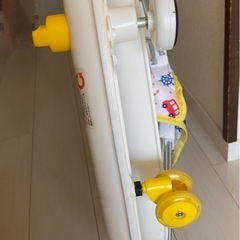海のテーマの歩行器 音楽ボタン付きの画像
