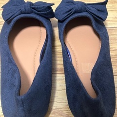 新品26cm紺色パンプスの画像