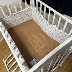 カトージ　ミニベビーベッド（ホワイト）の画像