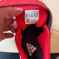 adidasスニーカー　17cmの画像