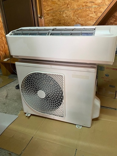 決まりました　TOSHIBA エアコン　