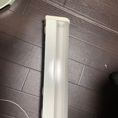 蛍光灯照明の画像