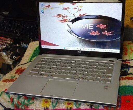 超軽量 NEC Lavie VJ19FGZDF Core i7 超軽量 NEC Lavie VJ19FGZDF Core i7 CPU:Core i7 NEC LAVIEの