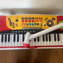 トイザラス キッズキーボード おもちゃピアノの画像