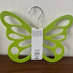 新品未使用‼️ フライングタイガー 蝶 ハンガーの画像
