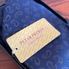 【ギフトに◎新品未使用】海外コレクションブランド 「Peter Petrov 」ネクタイセットの画像
