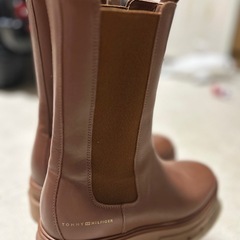 TOMMY HILFIGERシューズ