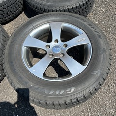 ジープコマンダーJeep 純正 ホイール スタッドレス 4本 グッドイヤー付き 245/65R17の画像