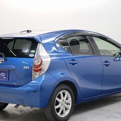 大人気のアクア入庫いたしました🚙★の画像