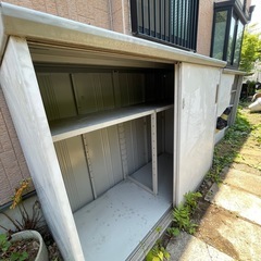 f●■イナバ物置・幅176×奥行77×高さ130cm・鍵なし【引渡し場所:東京都稲城市】の画像