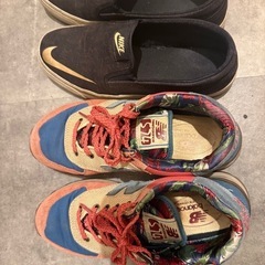 NIKE  ニューバランス　スニーカー