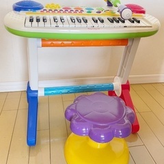 Toyroyalキッズキーボード　キッズ　ピアノ　マイク付き　椅子付きの画像