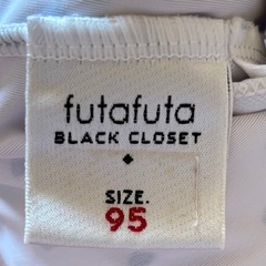 futafuta ホワイト 水玉フリルワンピース水着 95サイズの画像