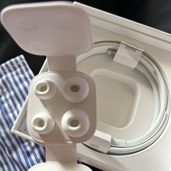 アップル　AirPods Proの画像