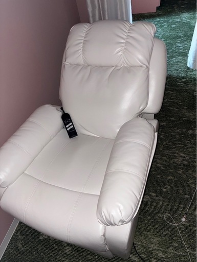 電動リクライニングチェア　4台