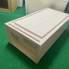 ① 収納ケース