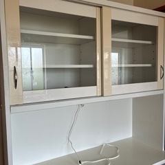 【決まりました！】食器棚　カップボード　白　ホワイト　コンセント　の画像