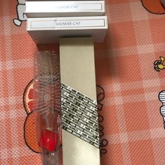 シャワーキャップ　ヘアブラシ