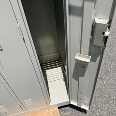 🉐【NAIKI/ナイキ】4人用ロッカー　四人用　事務用品　更衣ロッカー【鍵付き】【横90奥51.5高179】の画像