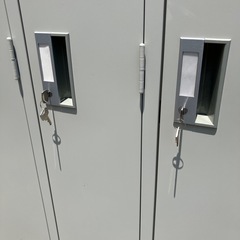 🉐【NAIKI/ナイキ】4人用ロッカー　四人用　事務用品　更衣ロッカー【鍵付き】【横90奥51.5高179】の画像