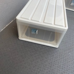 ③ 収納ケース